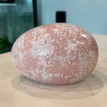 Cargar imagen en el visor de la galería, Pink Marble Egg- Axolotl Hide