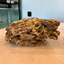 Cargar imagen en el visor de la galería, CaribSea Dragon Stone Freshwater Rock
