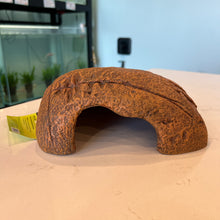 Cargar imagen en el visor de la galería, Zilla Rock Den