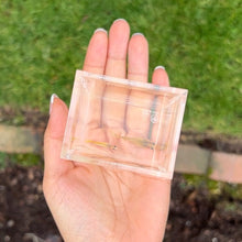 Load image into Gallery viewer, Ribboned Banana Glass Belly Guppy Pair