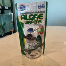 Cargar imagen en el visor de la galería, Hikari Algae Wafers Sinking Wafer Fish Food - 2.89 oz