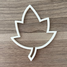 Load image into Gallery viewer, Leaf Portal Feeding Ring