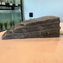 Cargar imagen en el visor de la galería, Zilla Herp Hotel

