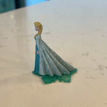 Load image into Gallery viewer, Disney Frozen Elsa Resin aquarium statue
