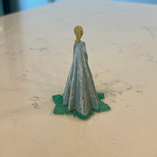 Load image into Gallery viewer, Disney Frozen Elsa Resin aquarium statue
