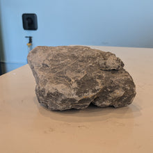 Cargar imagen en el visor de la galería, CaribSea Mountain Stone Freshwater Rock
