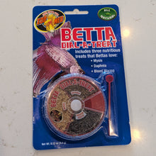 Cargar imagen en el visor de la galería, Zoo Med Betta Dial-A-Treat Freeze Dried Fish Food
