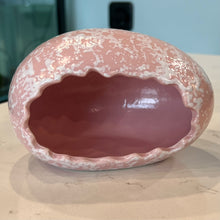 Cargar imagen en el visor de la galería, Pink Marble Egg- Axolotl Hide

