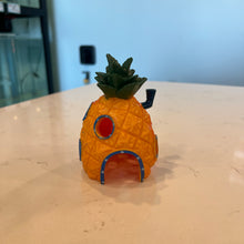 Load image into Gallery viewer, Spongebob's Pineapple | Large
