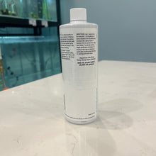 Cargar imagen en el visor de la galería, Seachem Laboratories Clarity Ultimate Water Clarifier
