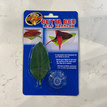 Cargar imagen en el visor de la galería, Zoo Med Betta Bed Leaf Hammock
